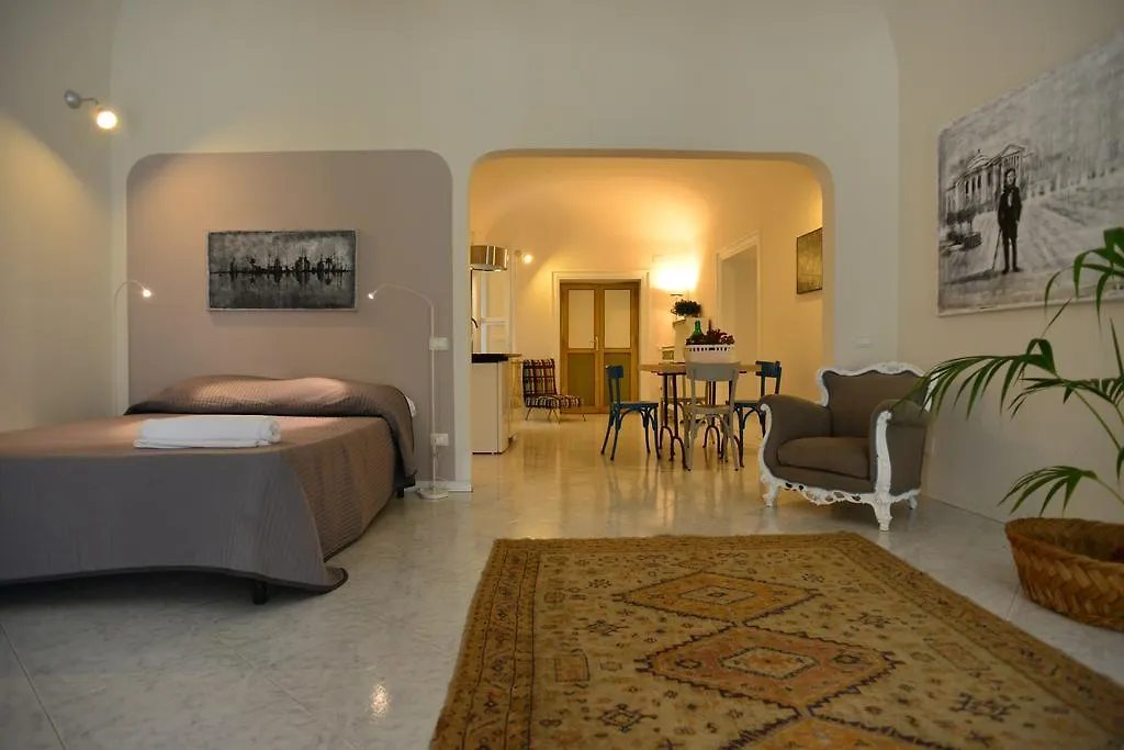La Locanda Dei Corrieri Palermo Tatil Evi